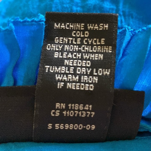 LANE BRYANT ruffle blouse sleeveless buttons at chest keyhole side zip size 20 - Picture 8 of 10